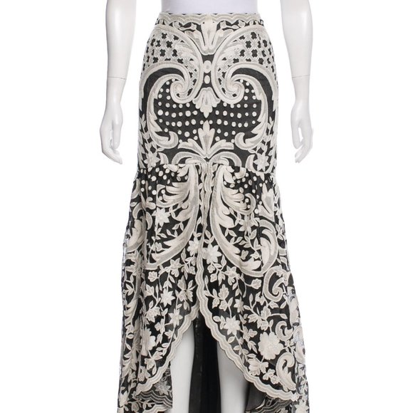 NAEEM KHAN BLACK/WHITE EMBROIDERED SILK SKIRT - Picture 4 of 9